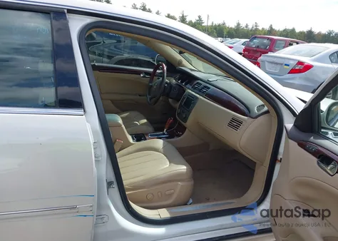 2010 Buick Lucerne Cxl-5 z USA, uszkodzony, nr VIN 1G4HG5EM7AU106233